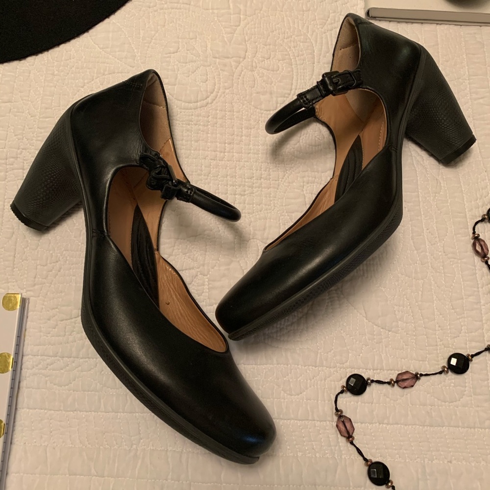 Ecco brand black Mary Jane Size 41